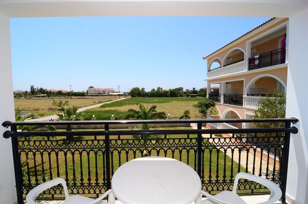 Athina Apartments Zakynthos Exterior foto